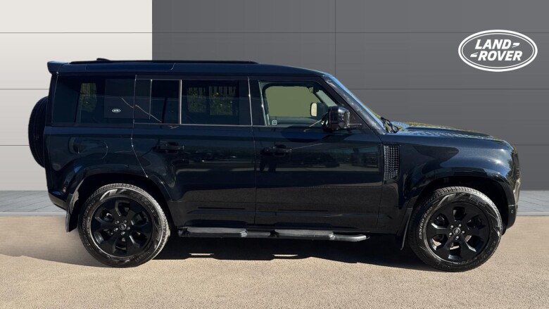 Land Rover Defender 3.0 D250 X-Dynamic HSE 110 5dr Auto Diesel Estate